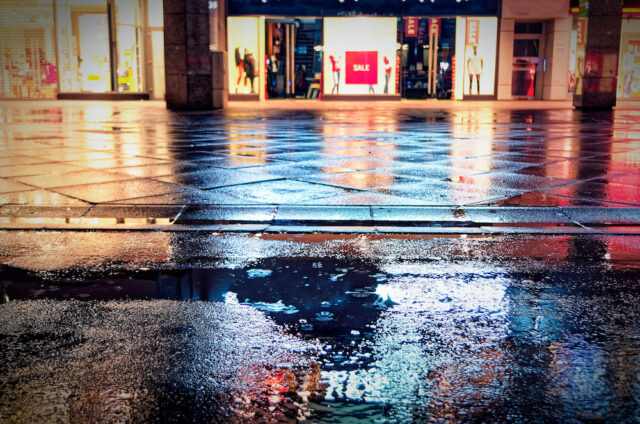 sitting water street
